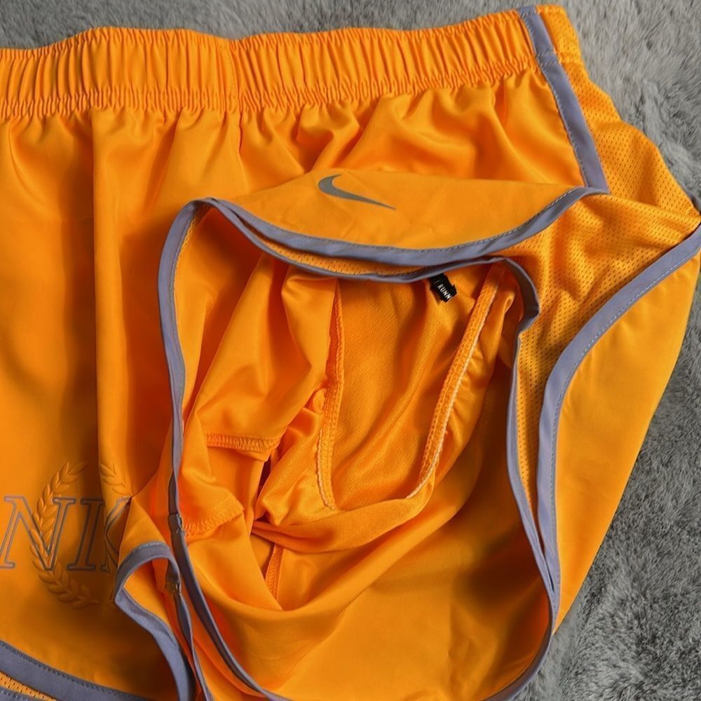 Nike Dri-FIT Tempo Athletic Shorts Mecium NWT Workout Running Gear Track & Field - Picture 11 of 12